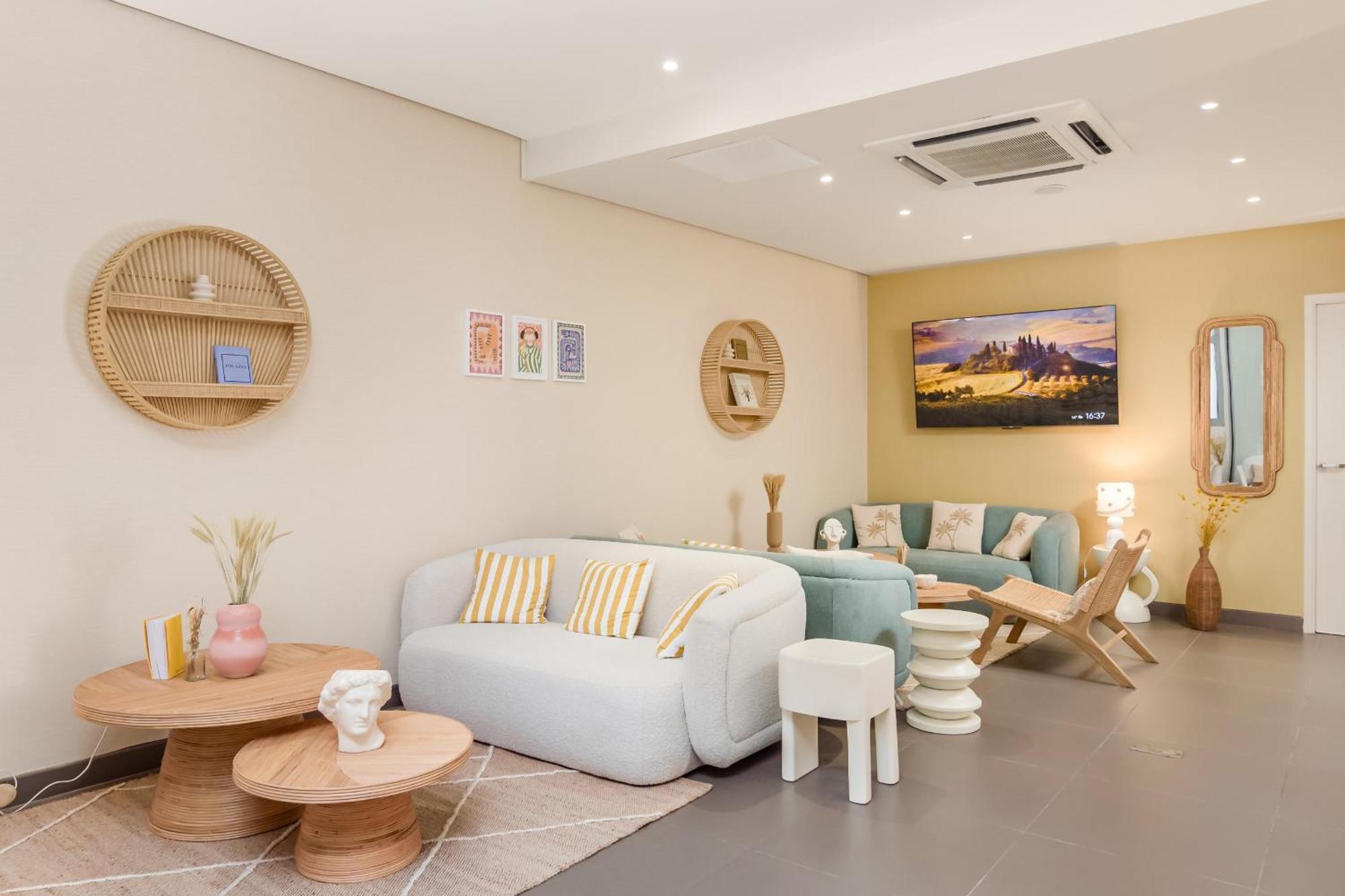 Urban Riviera Juan Les Pins - Queen Room المظهر الخارجي الصورة