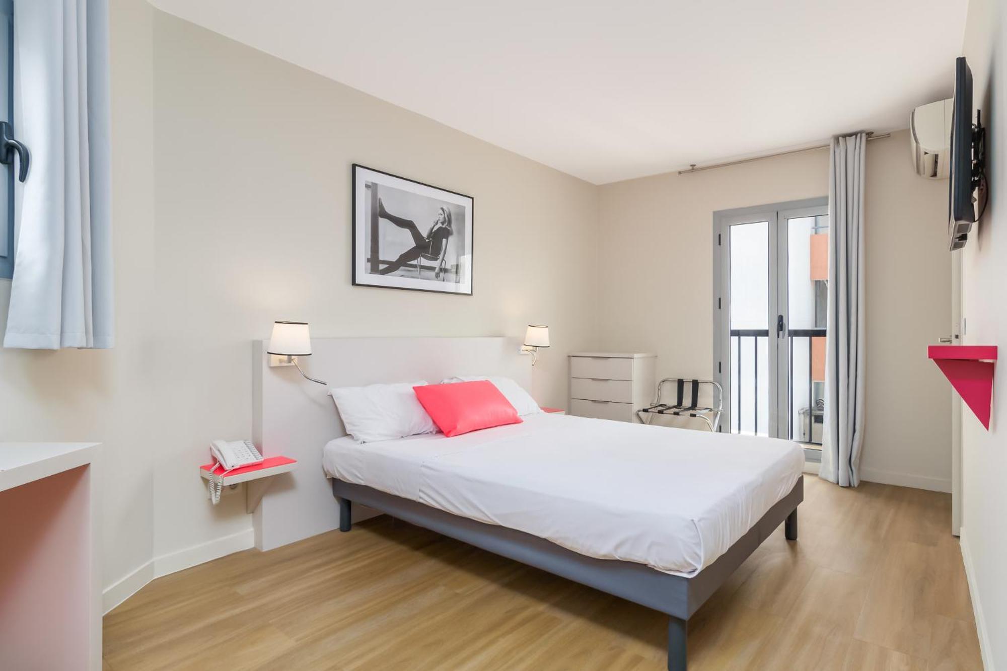 Urban Riviera Juan Les Pins - Queen Room المظهر الخارجي الصورة